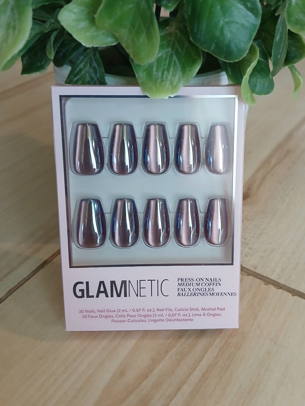NWT Glambetic Press On Nails In A Medium Coffin Color ~ Espresso Glow
